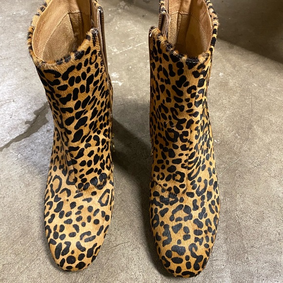 Leopard boots - Picture 2 of 3